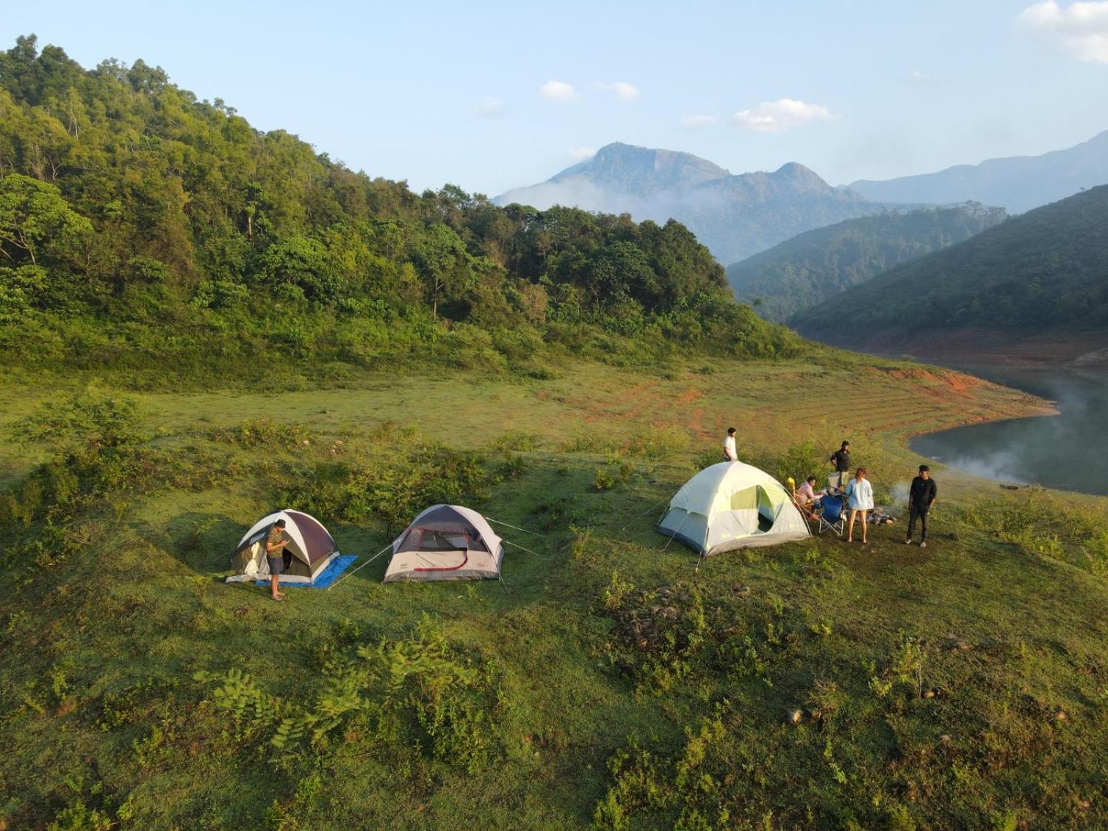 Treehouse Chalets Belihuloya Exterior photo