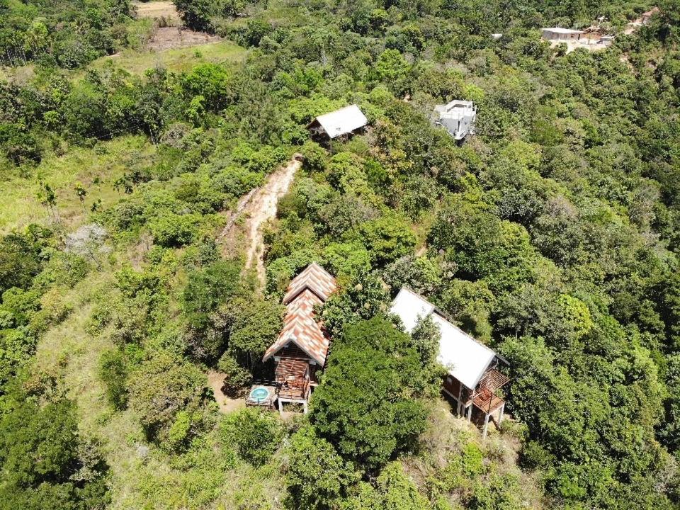 Treehouse Chalets Belihuloya Exterior photo